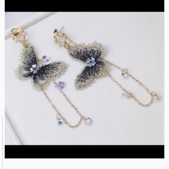 Jewelry - Sodalite bracelet & butterfly earrings, jewelry